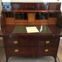 hamilton-desk